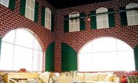 classic-texture-running-bond-brick-on-interior-commercial-wa (1)